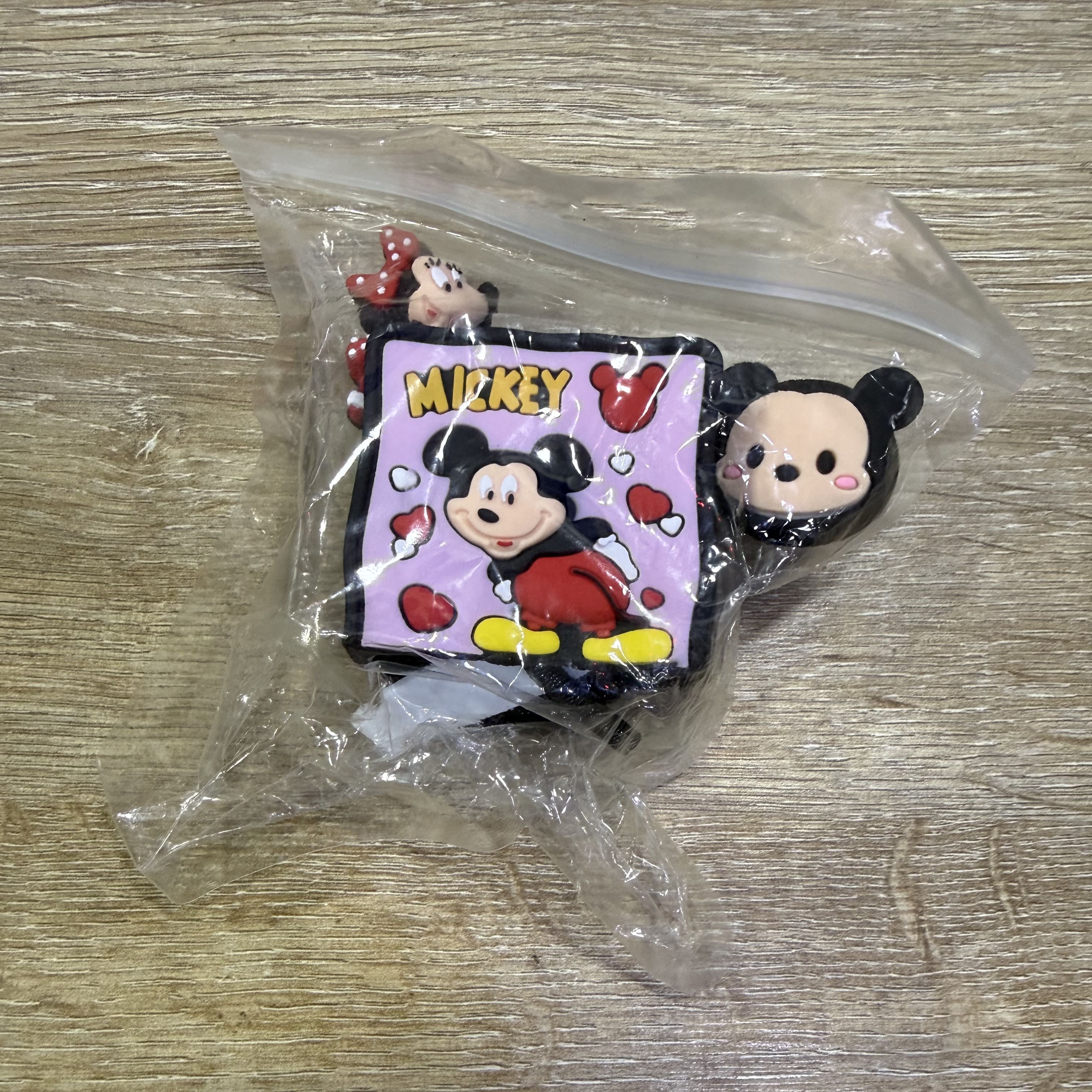 Forros Protectores para Cargador iPhone – Diseños Variados